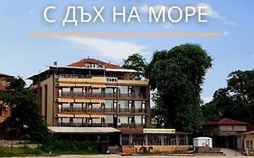 Family Hotel Teos